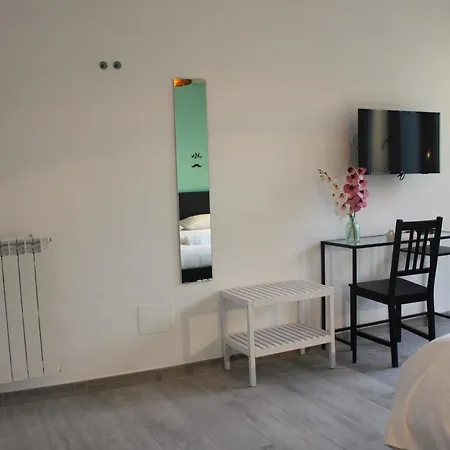 Roman Sunrise Rooms-2